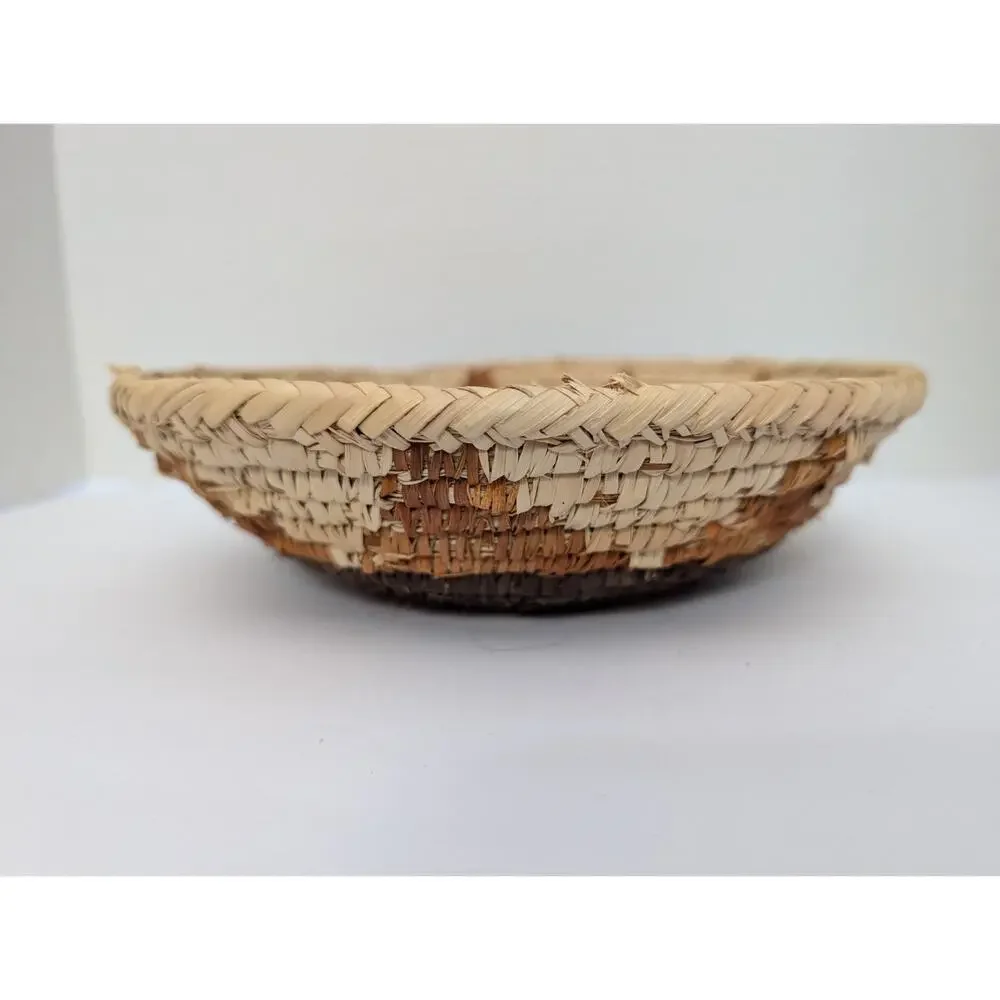 Vintage Handwoven Native American Southwest Coil Basket Star Pattern Bowl